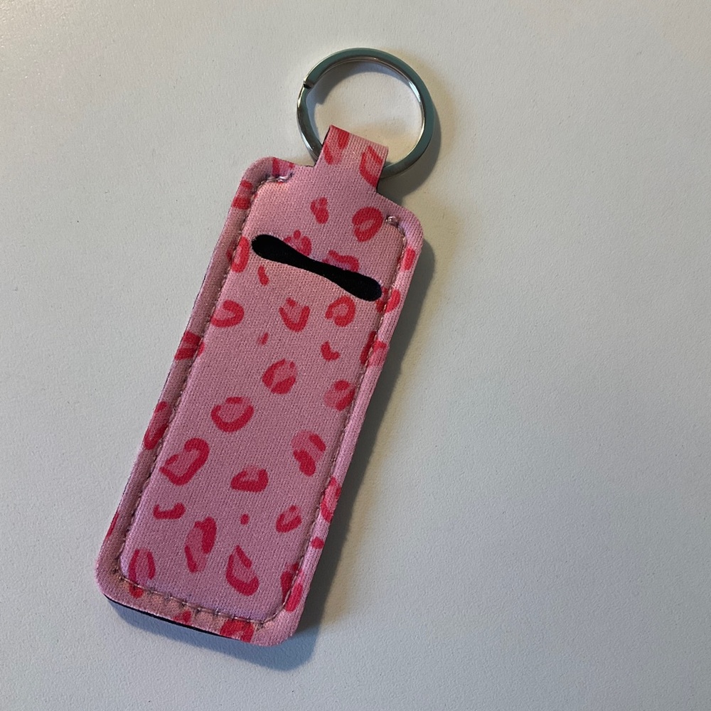 New! 👄 Lip Balm Holder! Pink!!